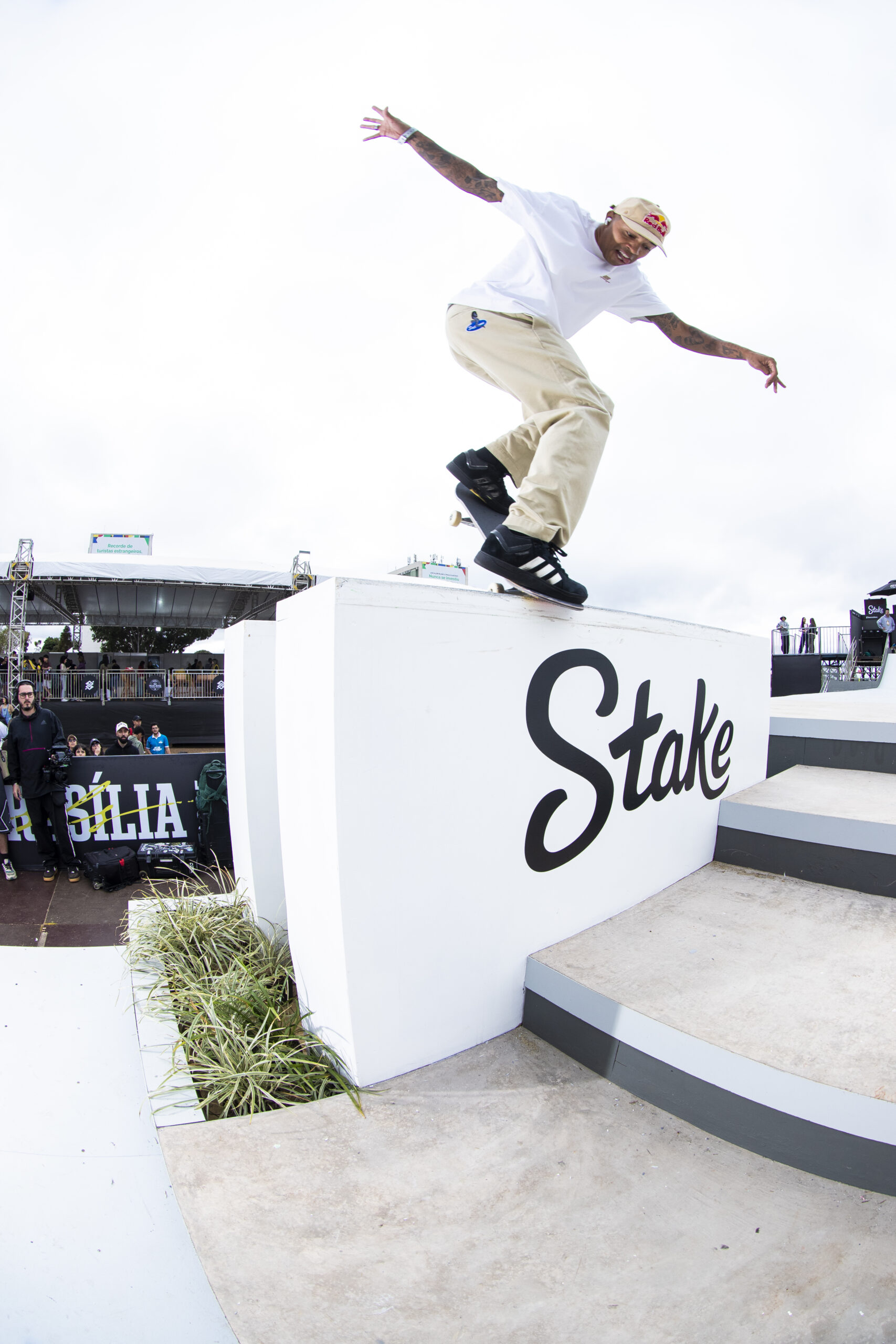 Stake strikes new global partnership with Street League Skateboarding